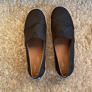 Toms Shoes - Black